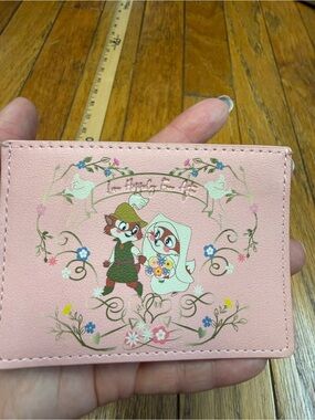 Danielle Nicole Pink Floral Card Holder with Window Slot NWOT